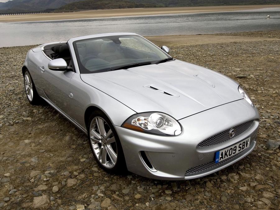  Jaguar XKR Convertible 2009 года  (UK) (фото 18 из 22)